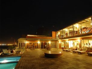Accommodation Chicama Surf Resort